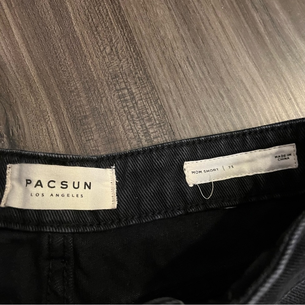 Pacsun Mom Shorts 23 - Picture 2 of 5